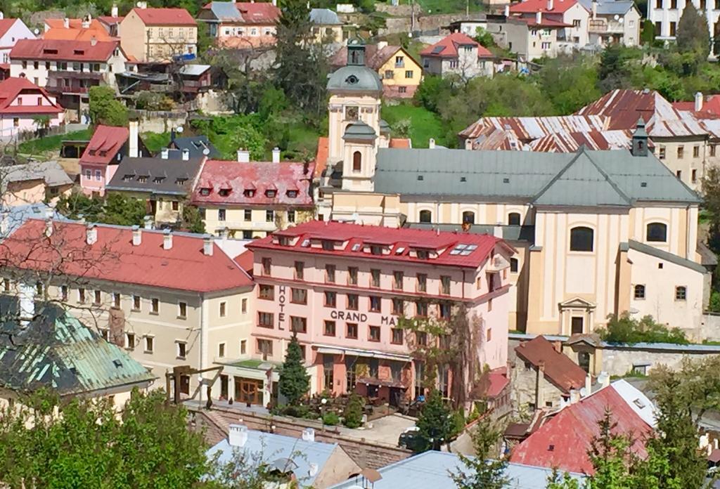 Hotel & Penzion Grand Matej Banska Stiavnica Exterior photo